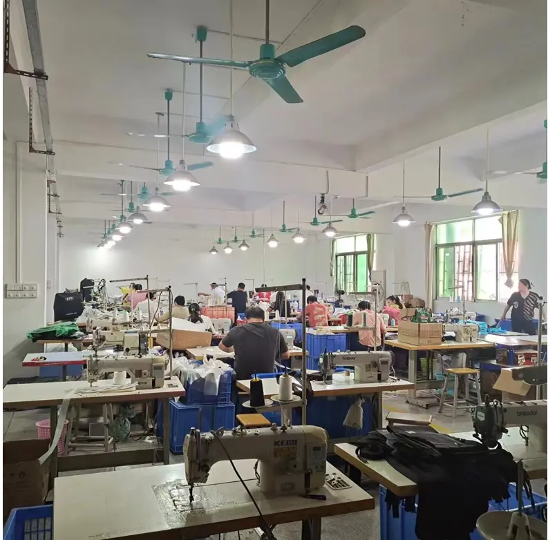 Changrong custom bag sewing production line in Dongguan